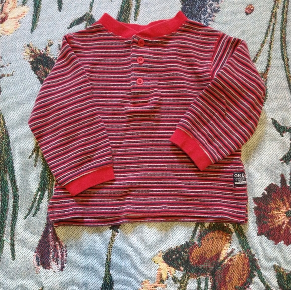 Vintage 2T OshKosh B'gosh red corduroy overalls and matching long sleeve - Picture 5 of 7